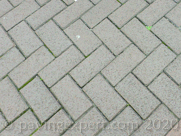 brown single colour clay pavers