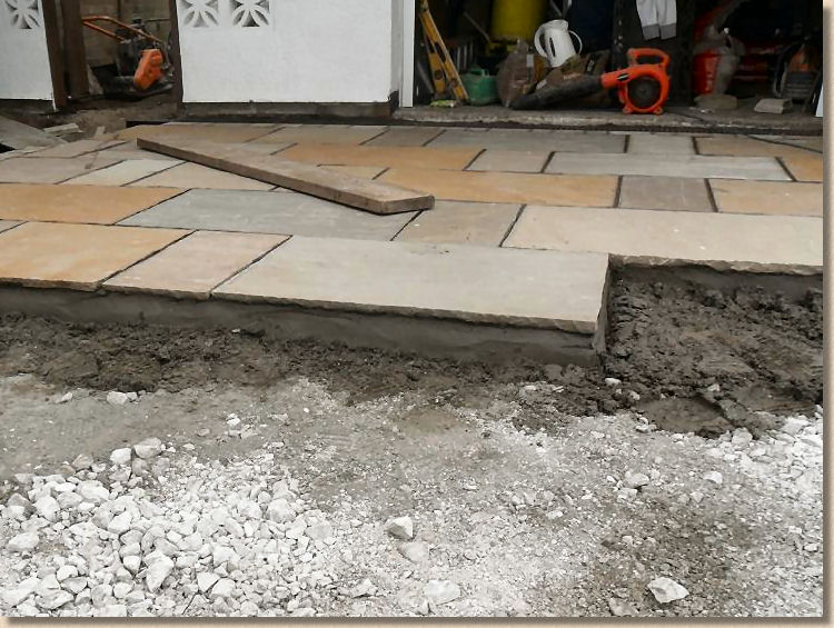 Pavingexpert and PaveStone - Flagstones for Driveways