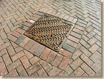 detail to manhole cover