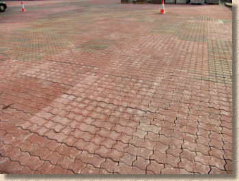 machine lay interlock paving