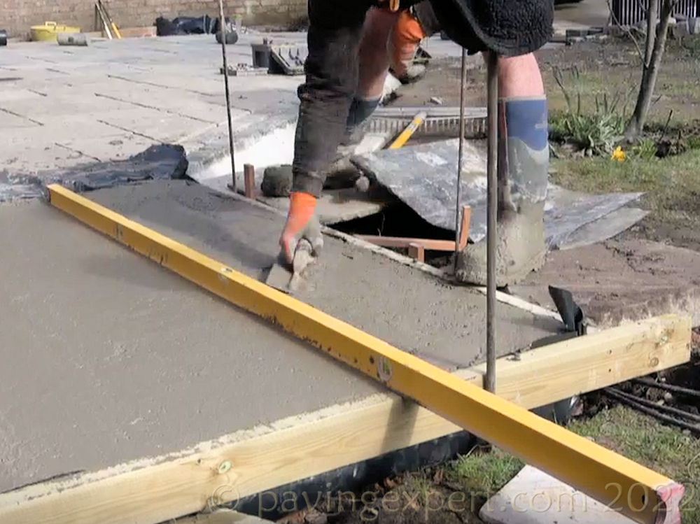 trowel finishing concrete