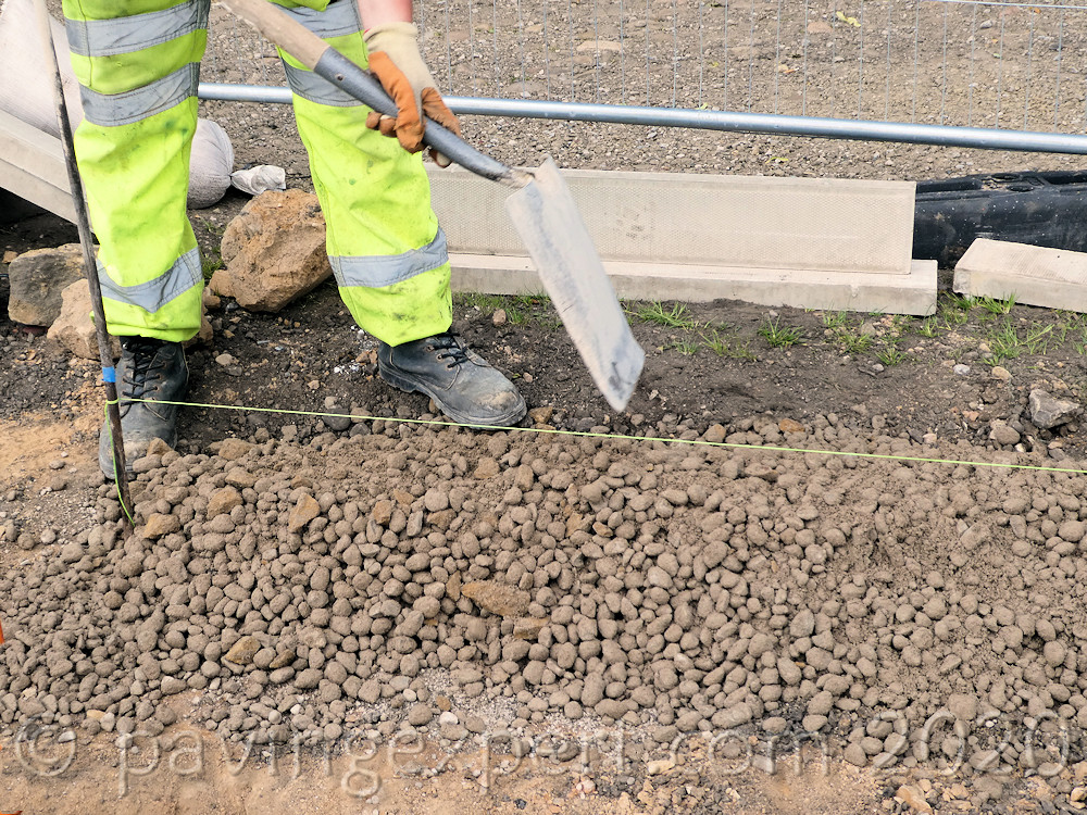 preparing windrow bedding