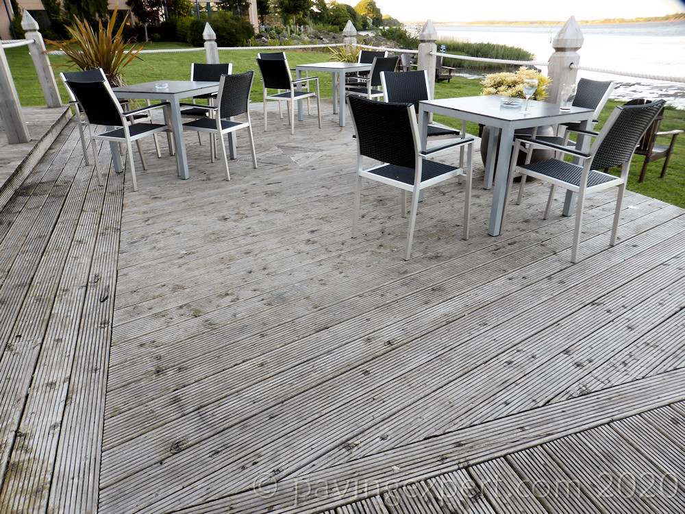 decking grooved lochside