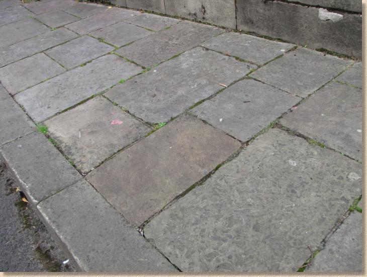 gauged width reclaimed flagstones