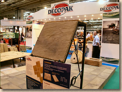 Deco-Pak stand