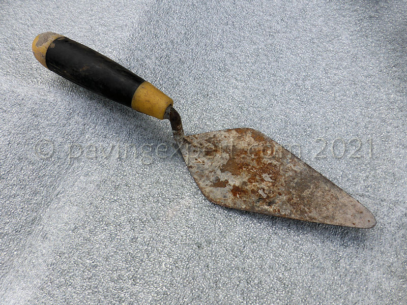 pointing trowel