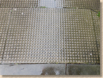 hobnail paving