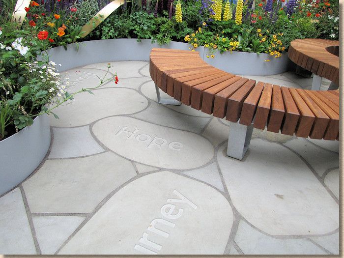 rounded large format crazy paving
