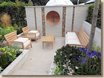 Sunken seating area Sunken seating area