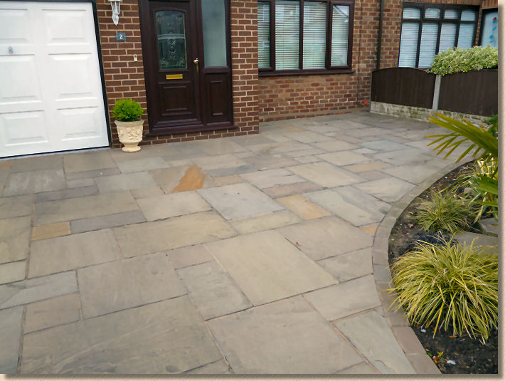 natural paving driveway