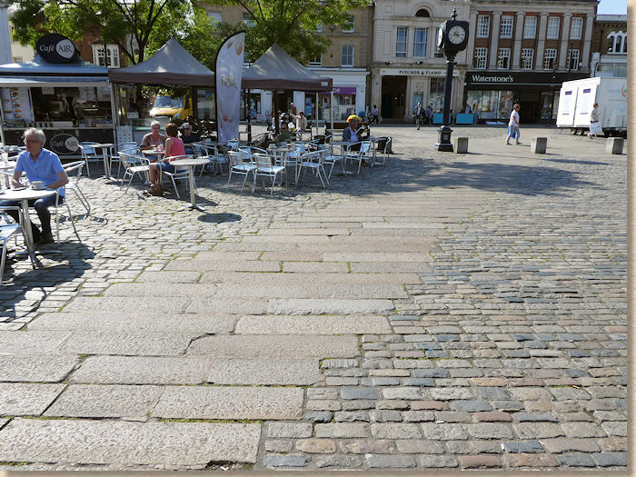 cafe society on hitchin market square