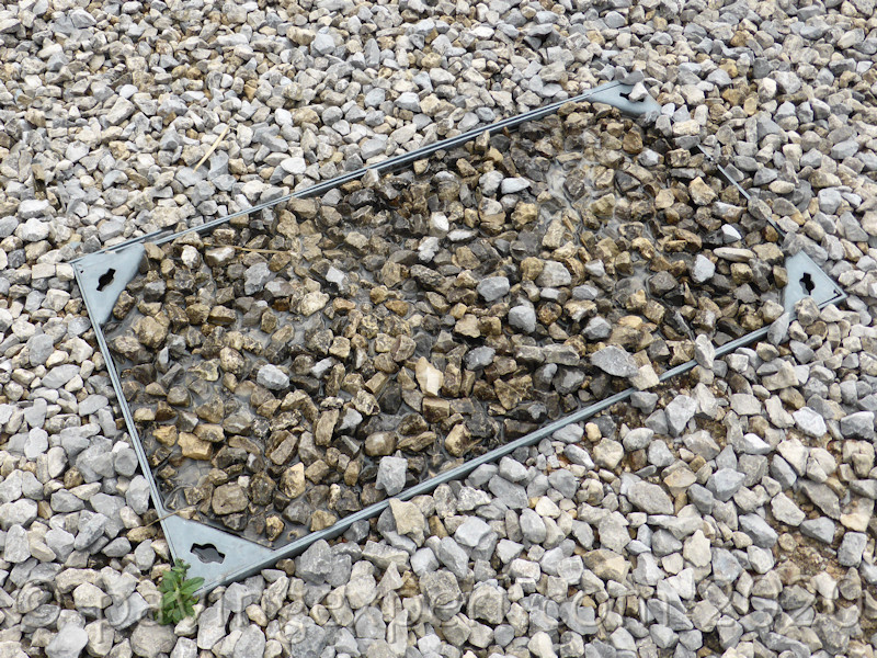gravel filled recess tray cover