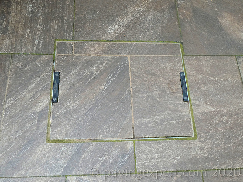 Recess tray cover with porcelain paving